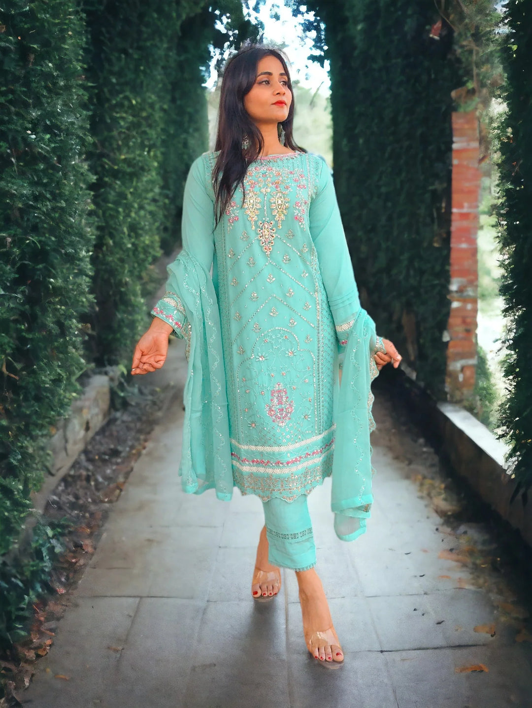 Elevate Your Wardrobe with Pakistani Designer Suits: Trends, Tips, and Must-Haves for 2024